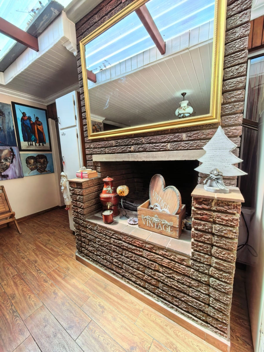 5 Bedroom Property for Sale in Sasolburg Ext 4 Free State